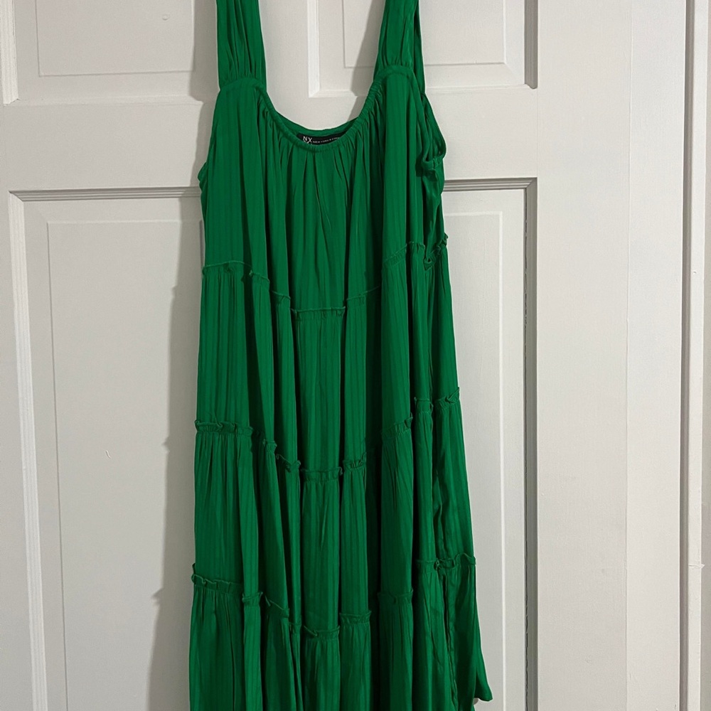 New York & Company Vibrant Green size L Dress